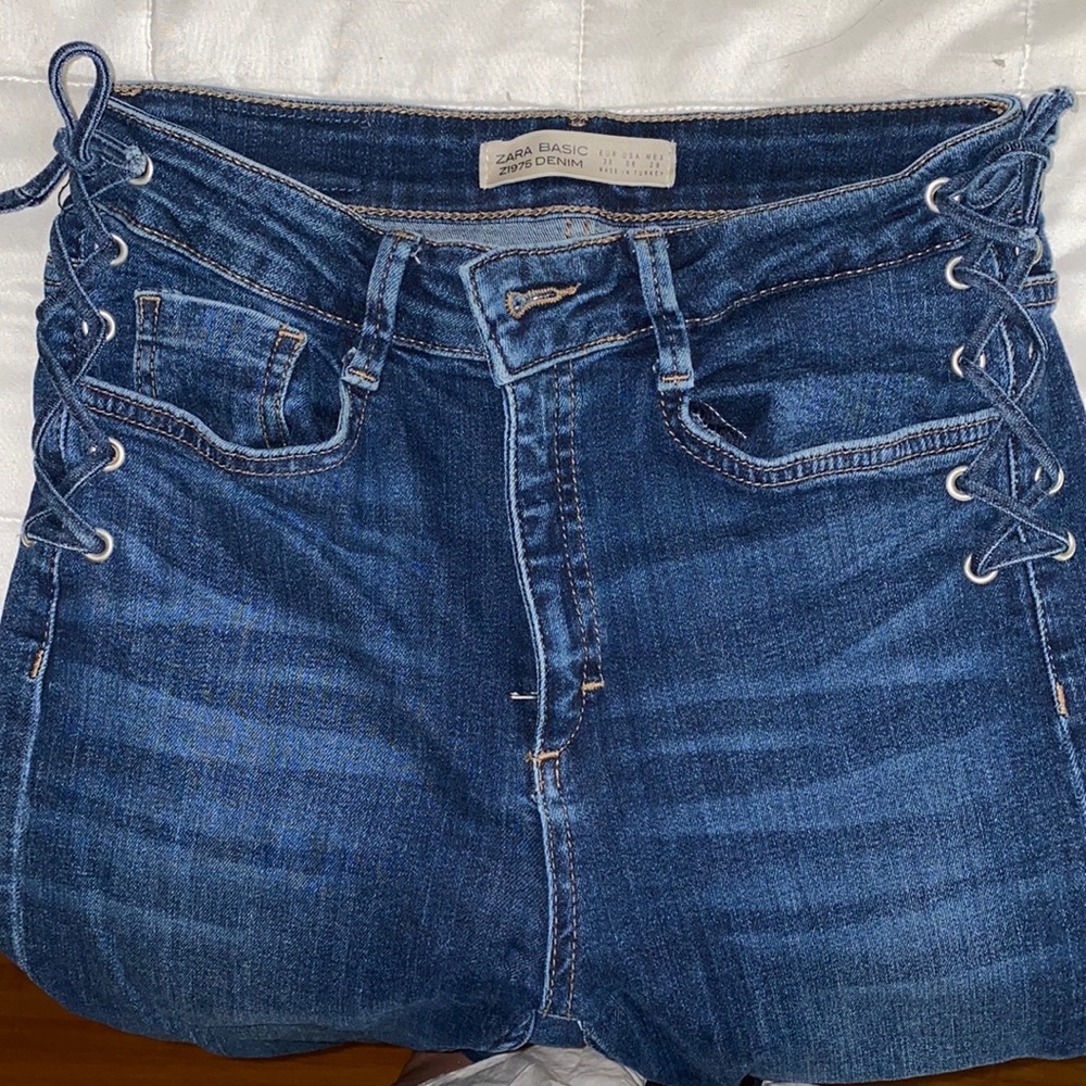 Zara High Waist Lace-up Side Jeans!